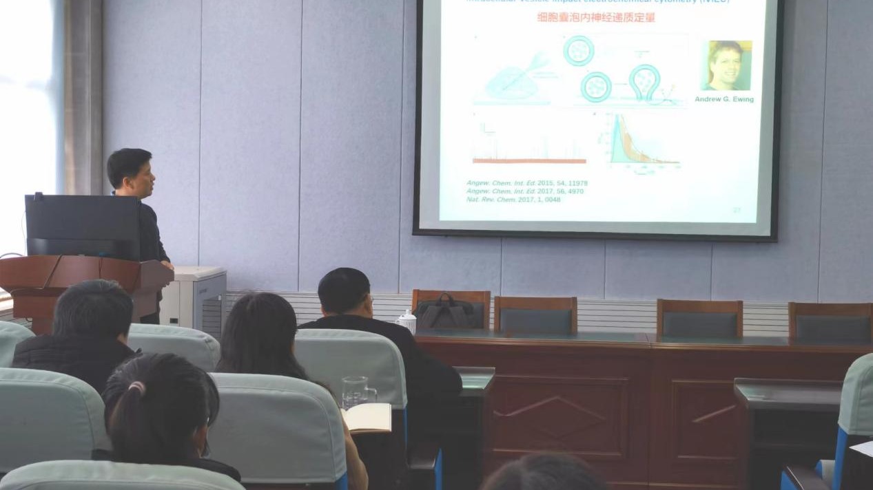 9f85d8f2f81a72e3bcfed9f6fe625b1